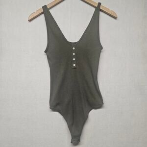 Express Olive Green Ribbed Henley Bodysuit Snap Button Sleeveless Size Medium